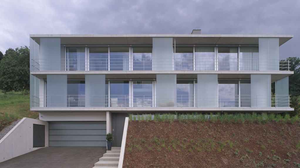 Wohnhaus in Haslach – Fassaden, Fenster, Türen eine Referenz von Haser Metallbau aus Haslach