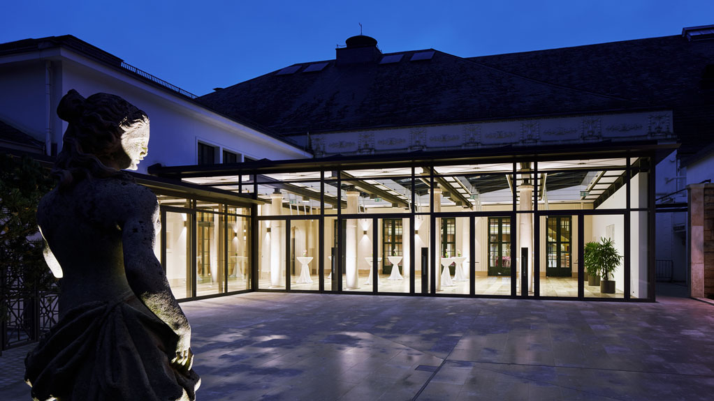 Kurhaus, Baden-Baden – Fassaden, Glassonderkonstruktionen eine Referenz von Haser Metallbau aus Haslach